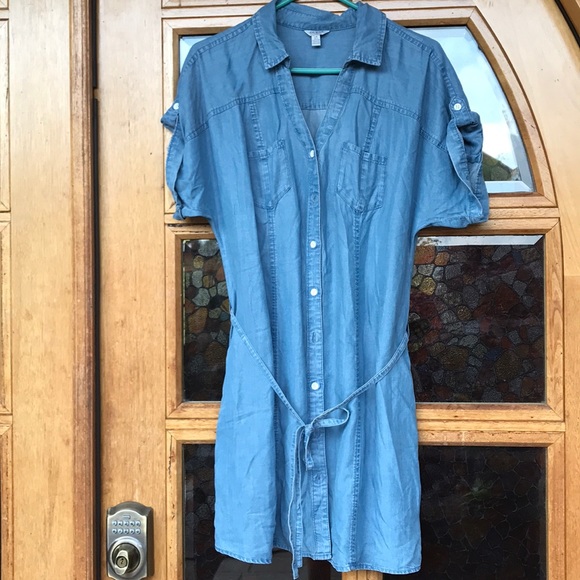 Guess Dresses & Skirts - Guess Denim dress New Never worn. Guess Dresses & Skirts - Guess Denim dress New Never worn.